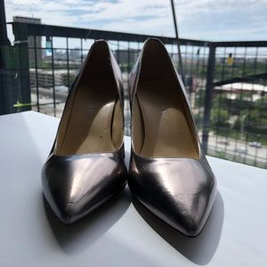 Ivanka Trump gunmetal block heels